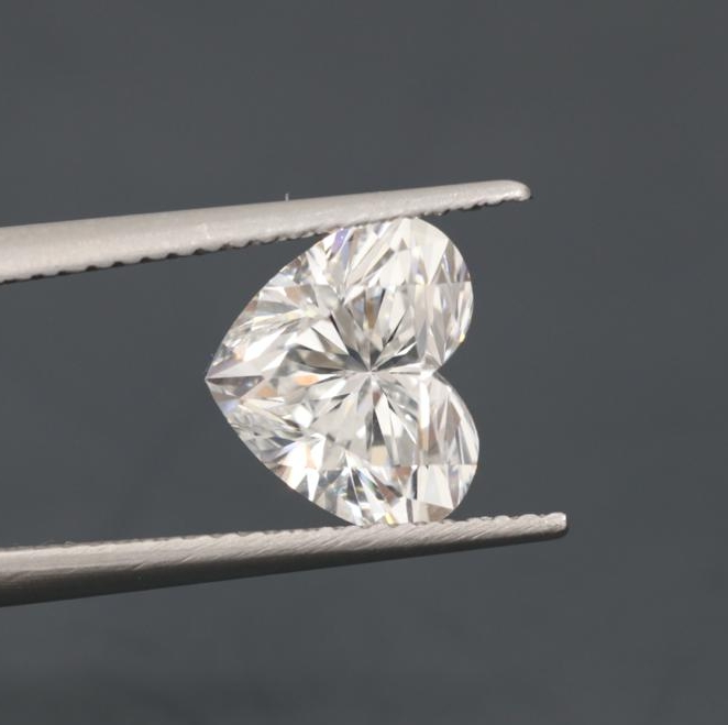 Diamante Laboratorio en forma de Corazón, color D y claridad VVS2