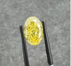 Lab-grown Diamond Oval, Fancy Vivid Yellow, VS1 clarity