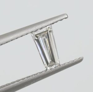 Loose calibrated diamonds, 7.00 mm * 3.60 mm, color F+, clarity VS+